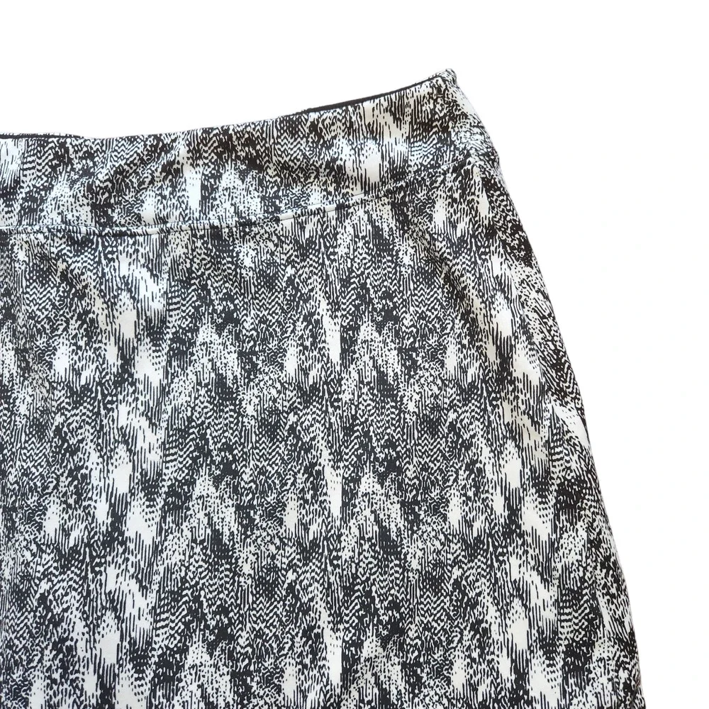 Tranquility Skort Womens XL Black & White Print Activewear - Picture 6 of 7